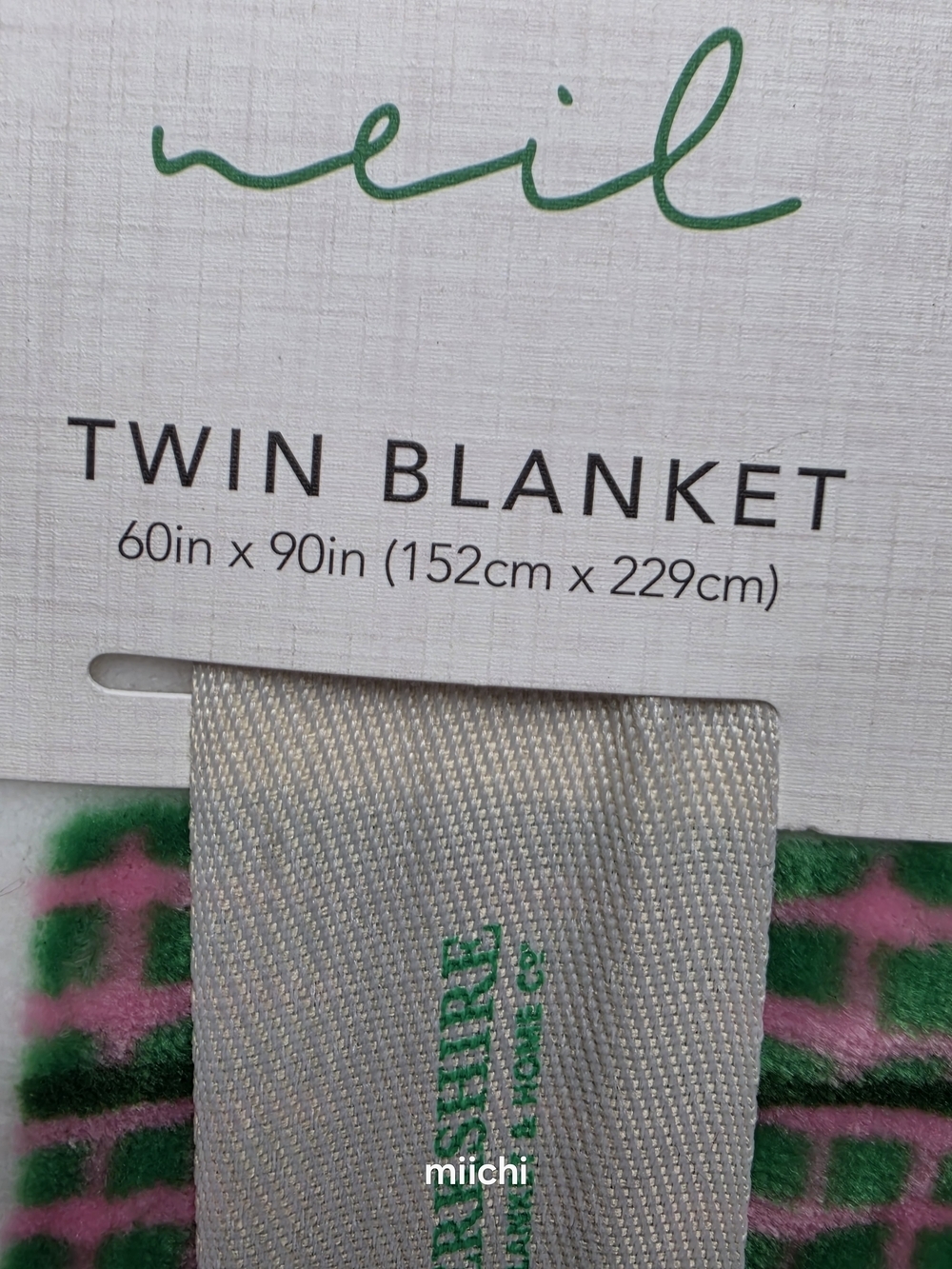 Berkshire Gabrielle Neil Twin Blanket Gifts - Picture 4 of 9